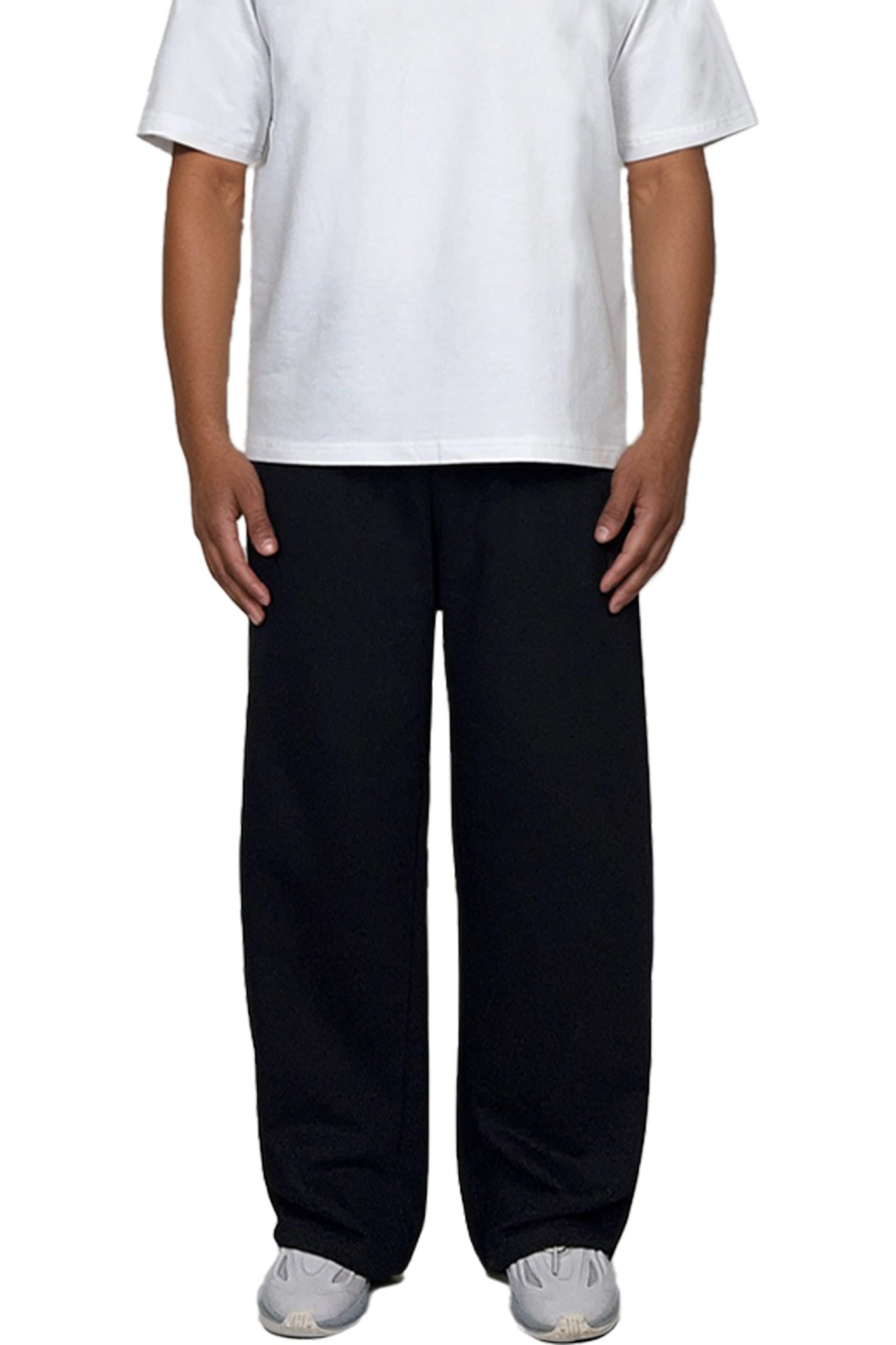 BLACK LOOSE FIT PANTS